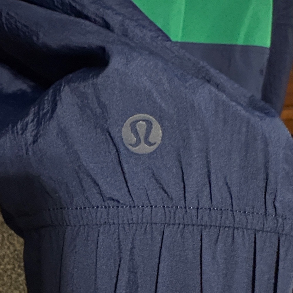 Lululemon Nylon Colourblock Collared Jacket NWT - image 5